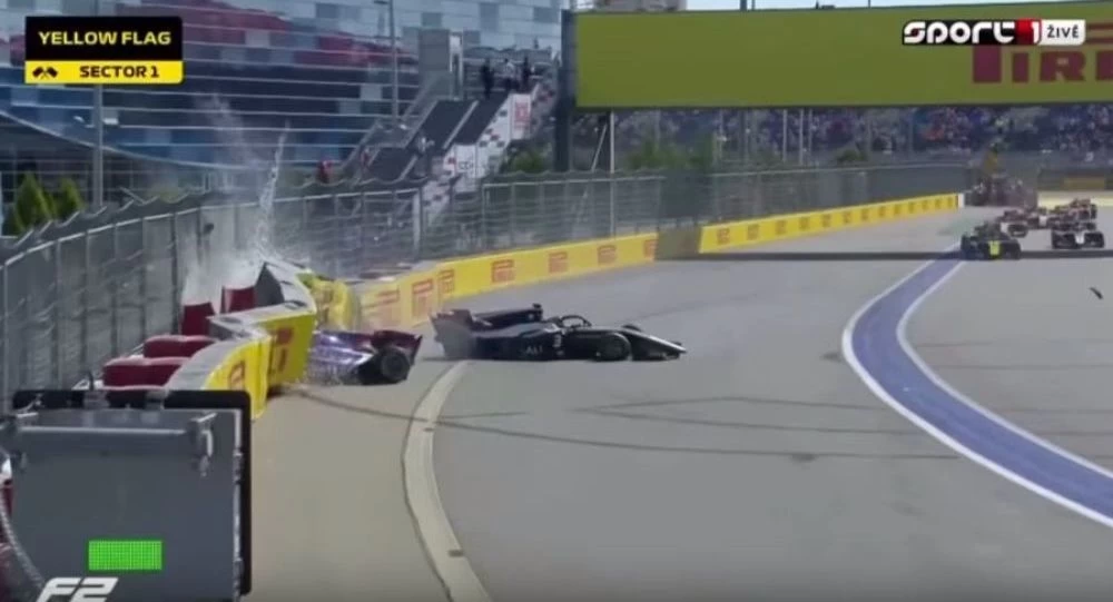 Τρομακτικό ατύχημα στον αγώνα της Formula 2 στο Σότσι (βίντεο)